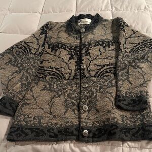 Elegant Black and Gray Women's Cardigan by Pendleton